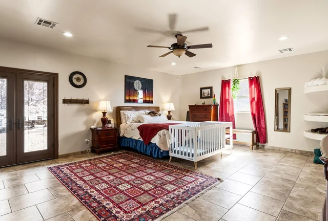 Bedroom image 1