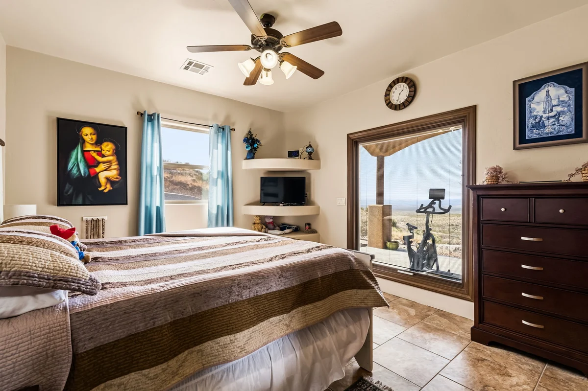 Bedroom image 1