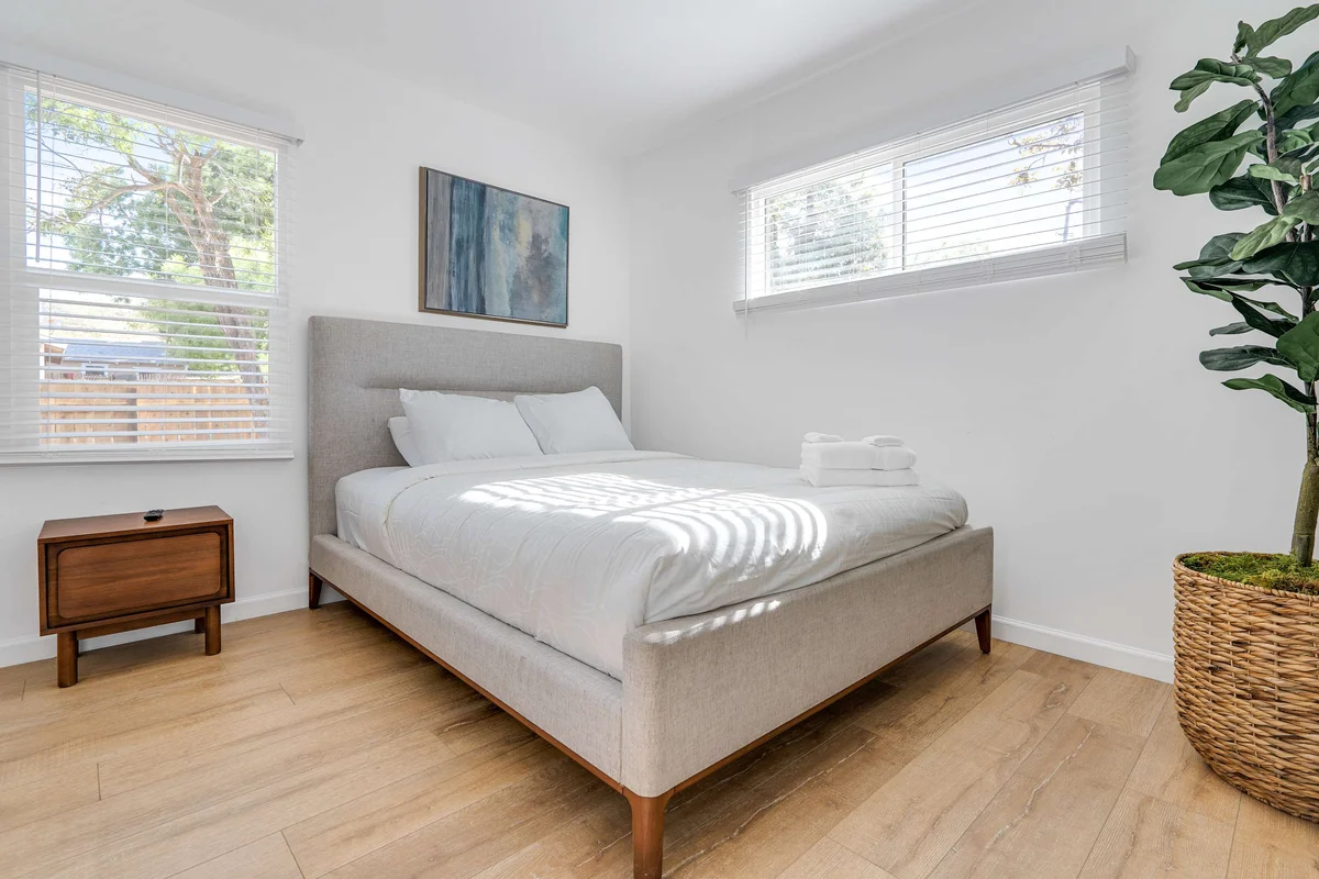 Bedroom image 1