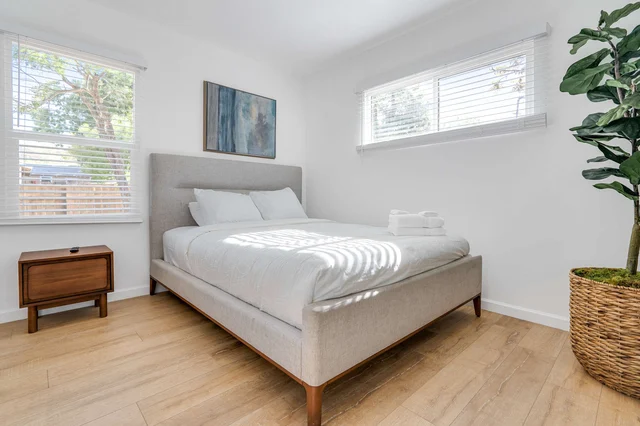 Bedroom image 1