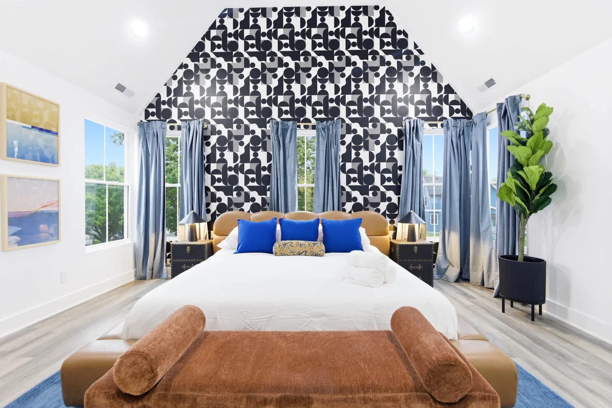 Bedroom image 1