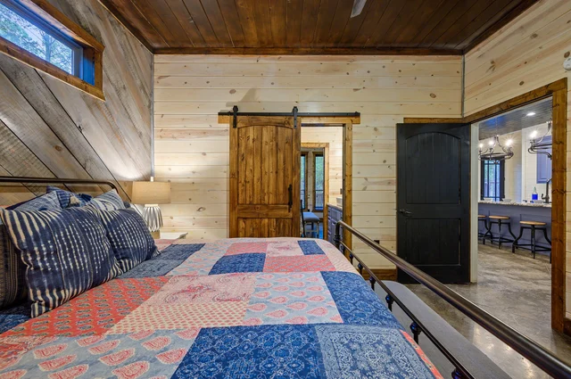 Bedroom image 1