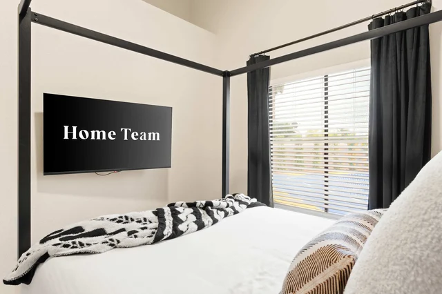 Bedroom image 1