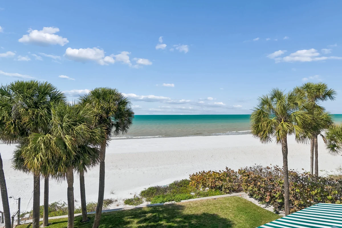 Beachfront Bliss - Outdoor Pool property photo 3