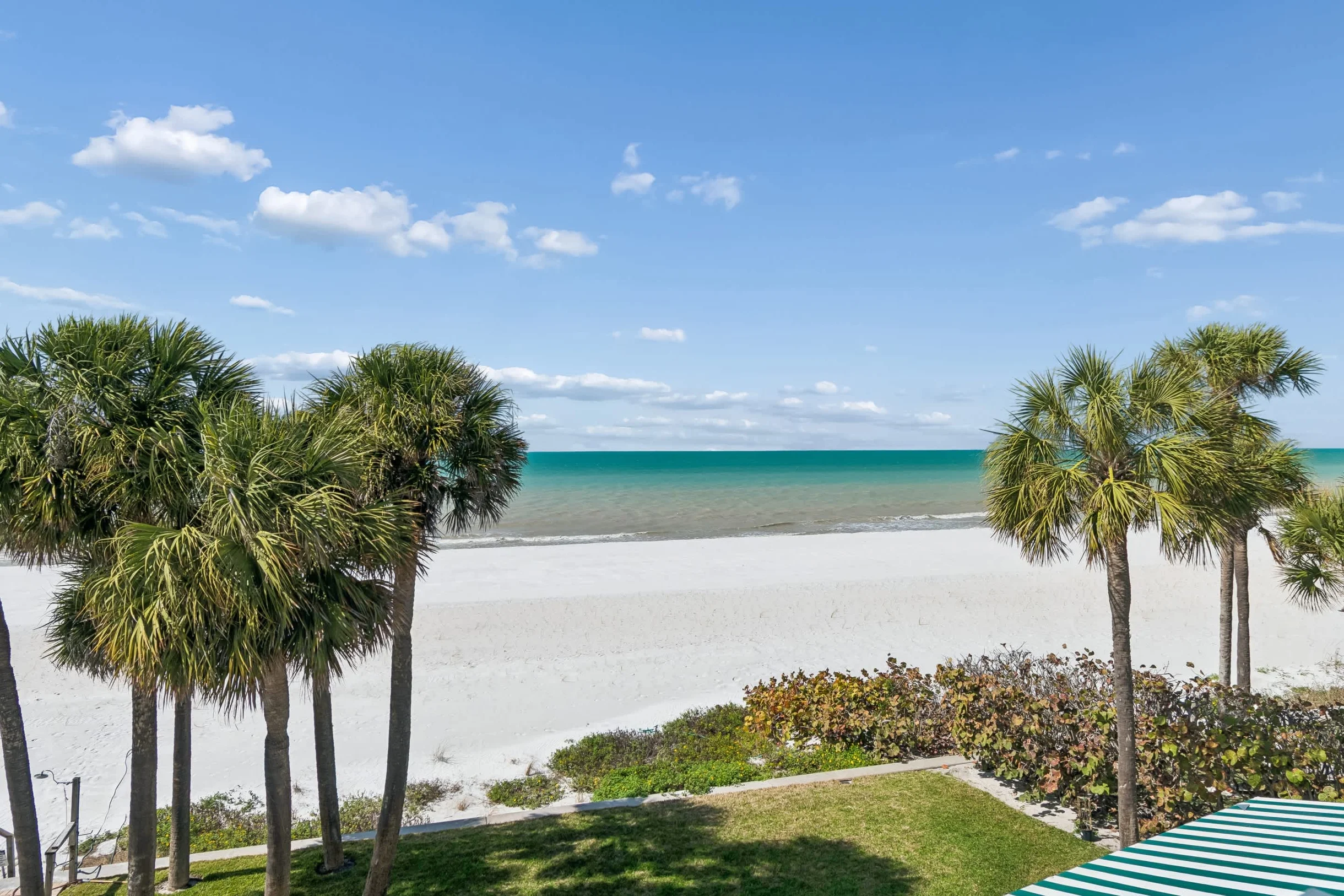 Condo in Belleair Beach property photo 3