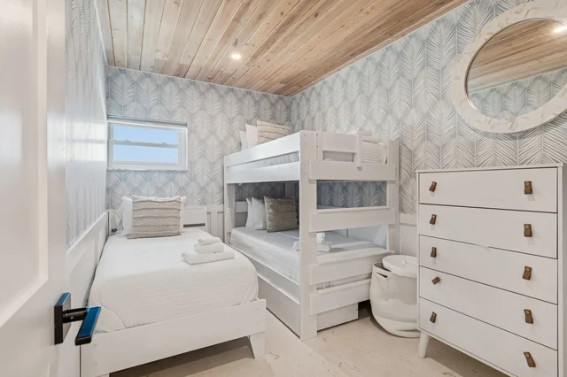 Bedroom image 1