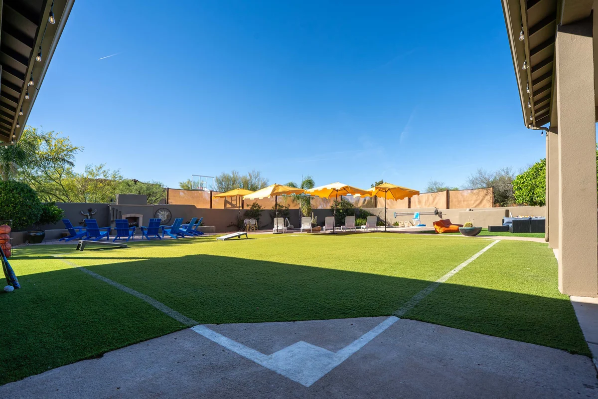 Home in Scottsdale property photo 3