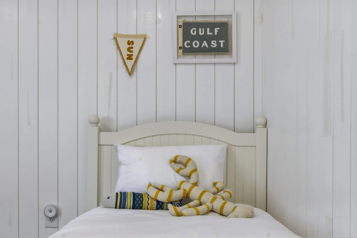 Bedroom image 1