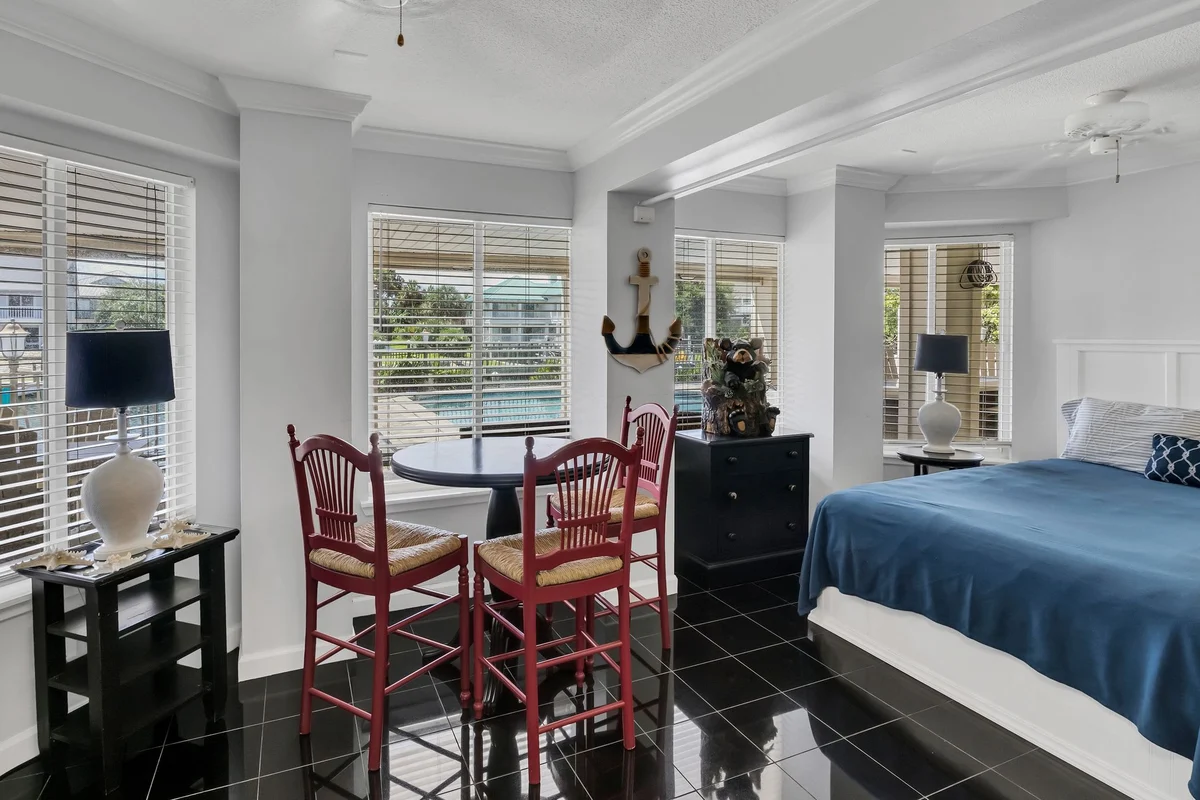 Bedroom image 1