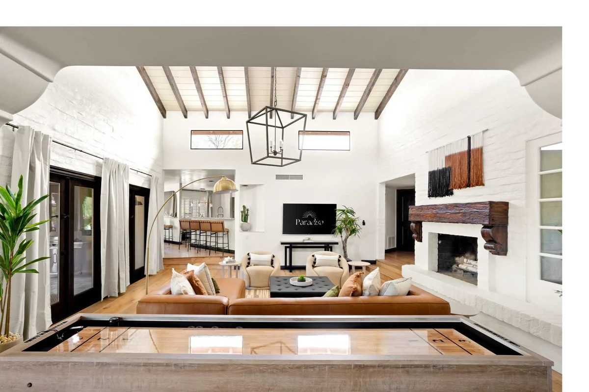 Home in Paradise Valley property photo 2