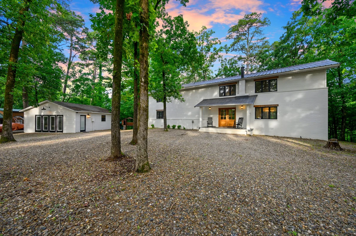 Home in Broken Bow property photo 5