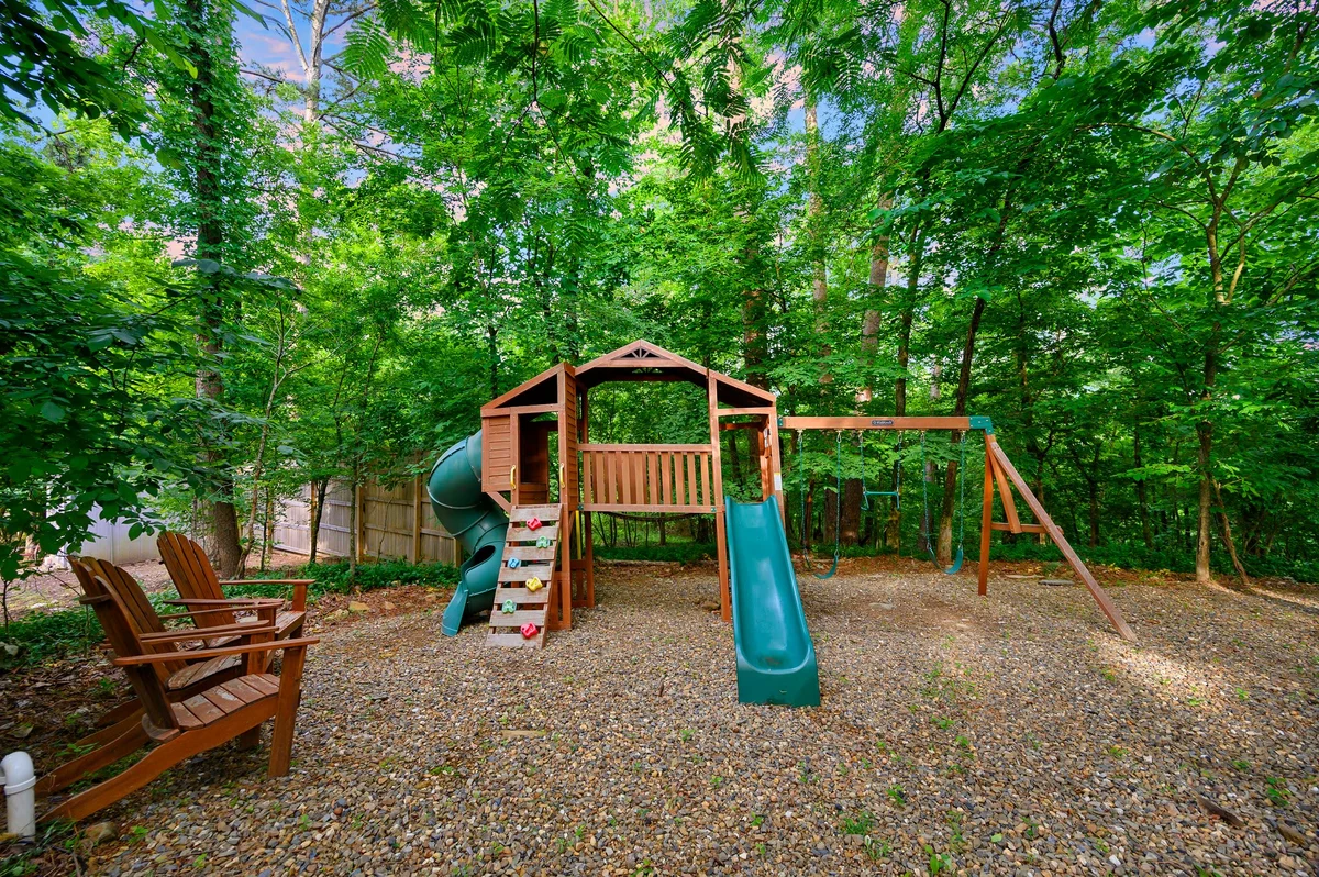 Home in Broken Bow property photo 2