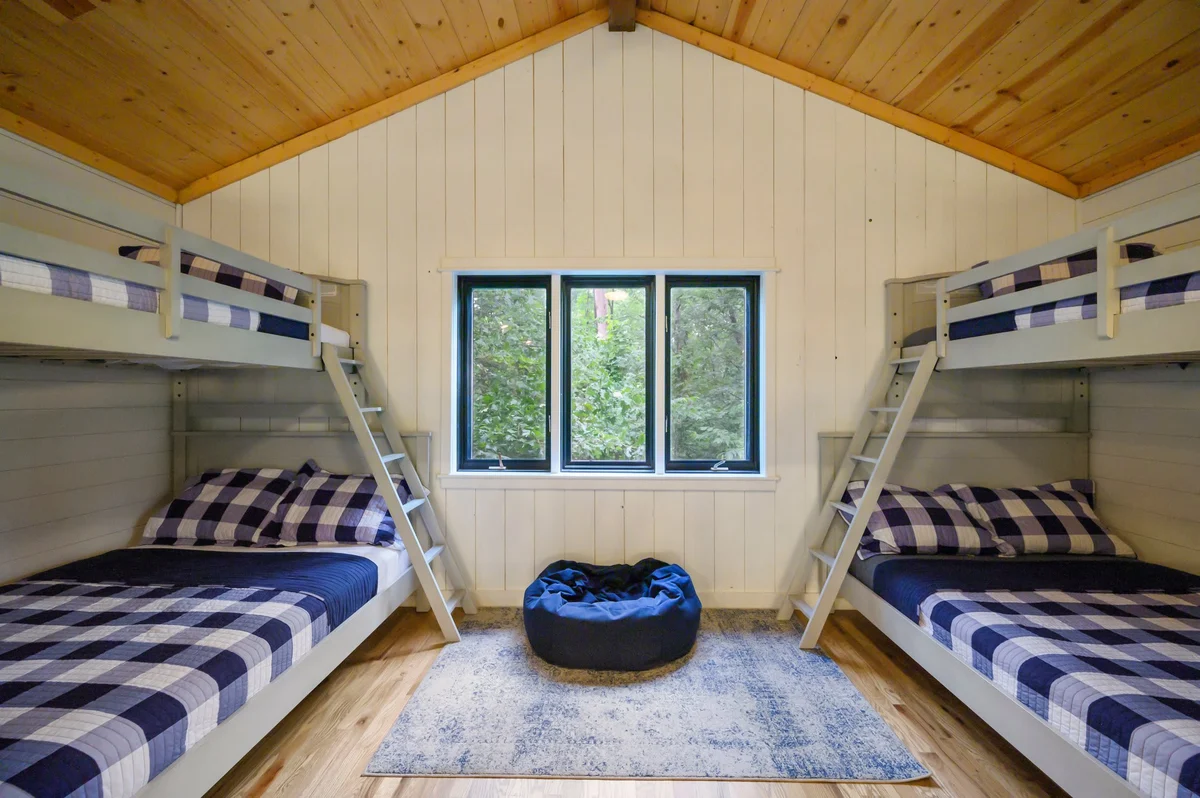 Bedroom image 1