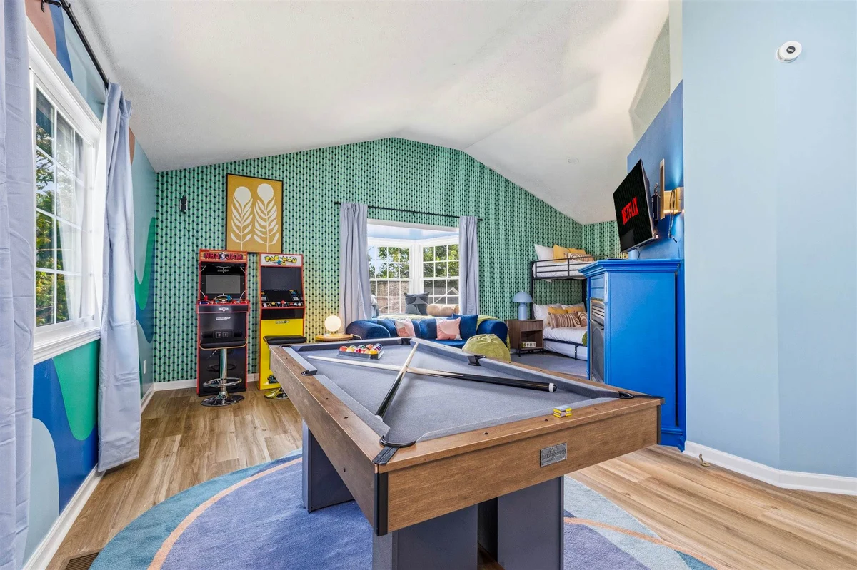 Home in Indianapolis property photo 3