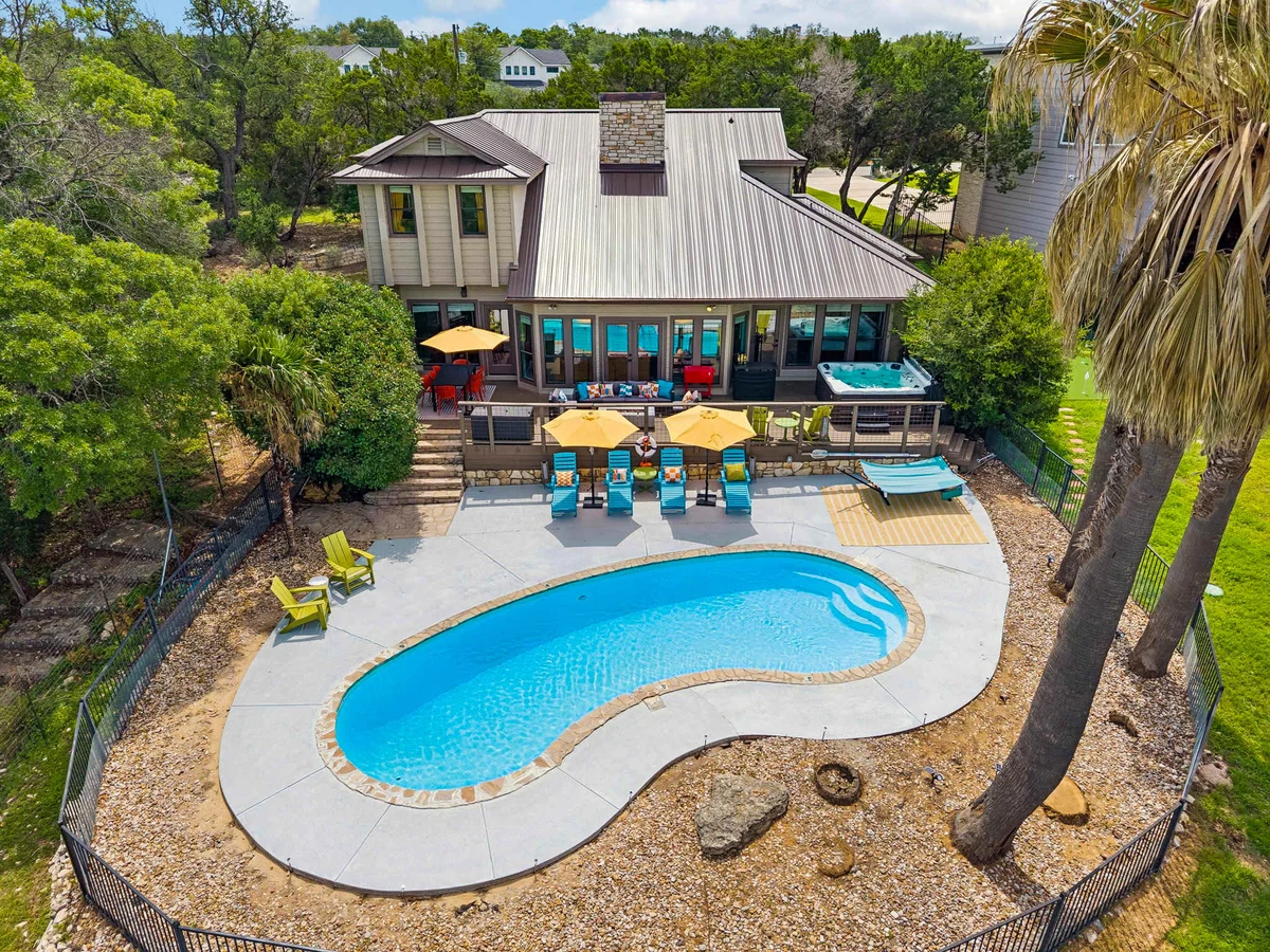 Home in Dripping Springs property photo 2