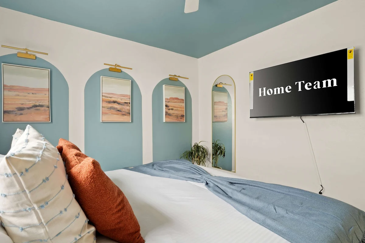 Bedroom image 1