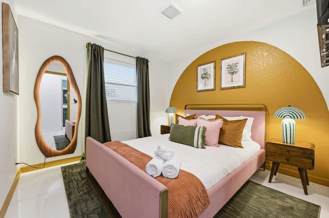 Bedroom image 1