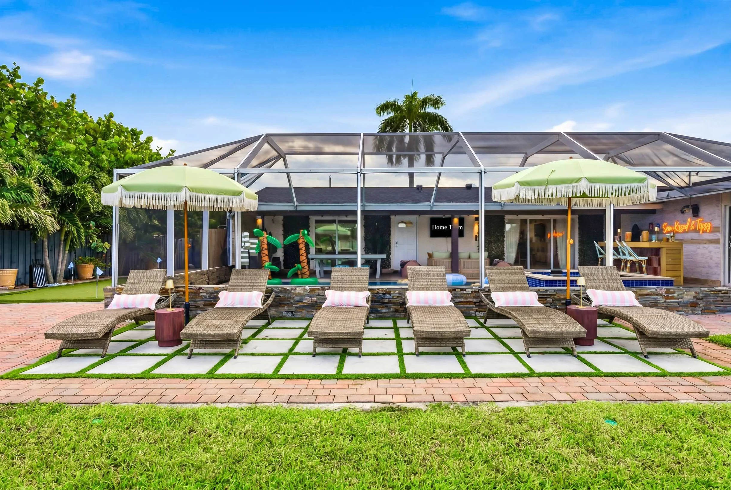 Home in West Palm Beach property photo 3