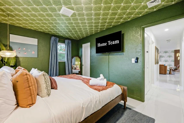 Bedroom image 1