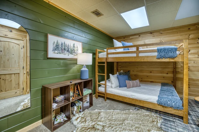 Bedroom image 1