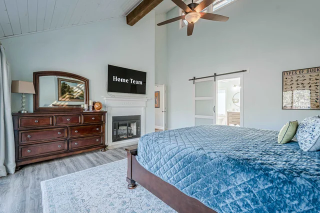 Bedroom image 1