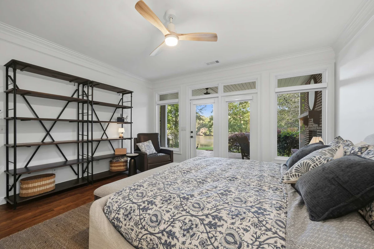 Bedroom image 1