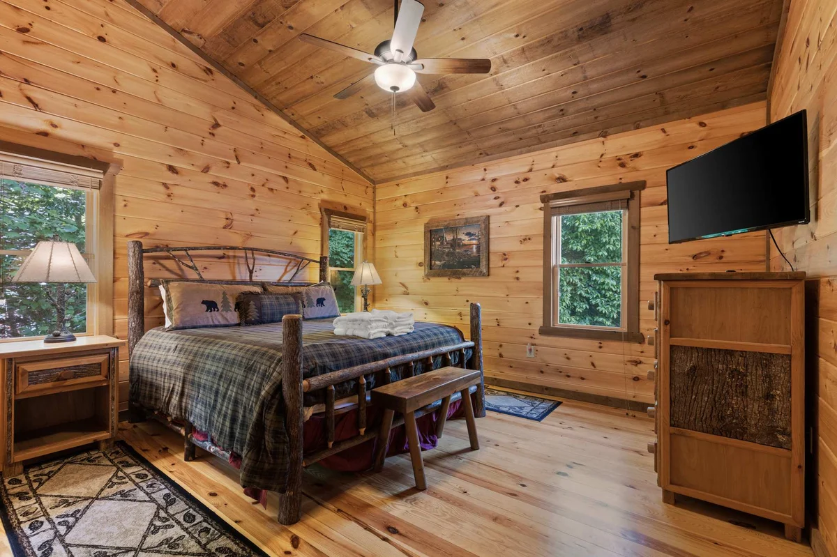 Bedroom image 1