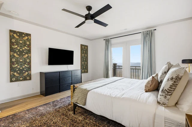 Bedroom image 1