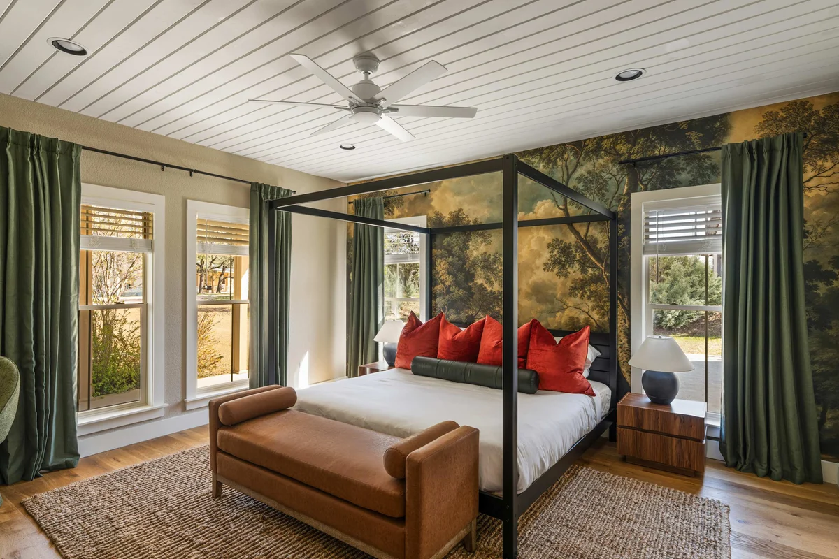Bedroom image 1