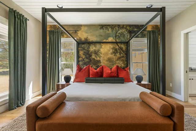 Bedroom image 1