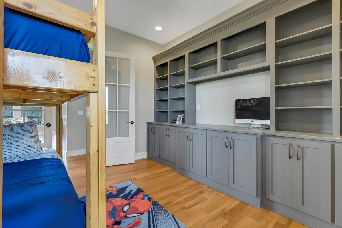 Bedroom image 1