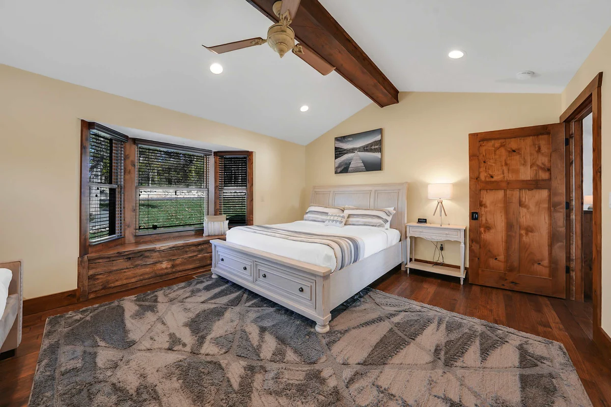 Bedroom image 1