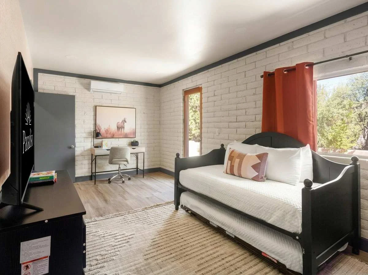 Bedroom image 1