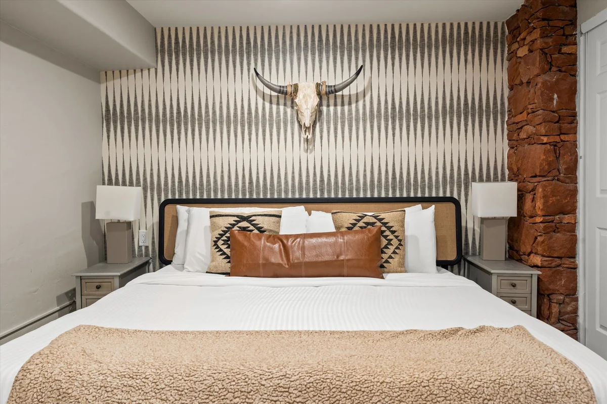 Bedroom image 1