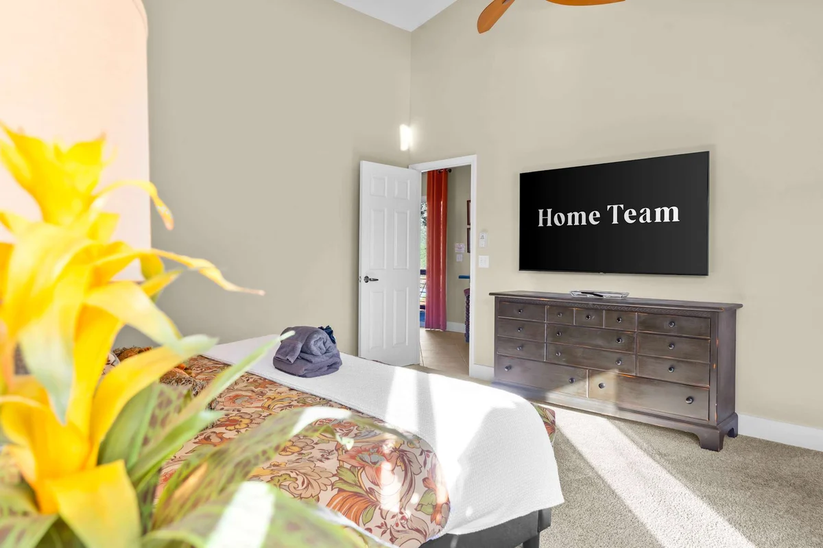 Bedroom image 1