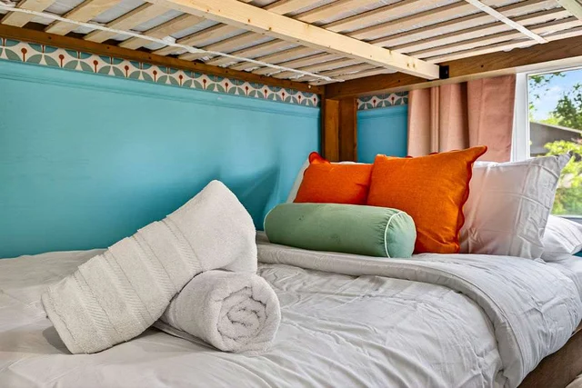 Bedroom image 1
