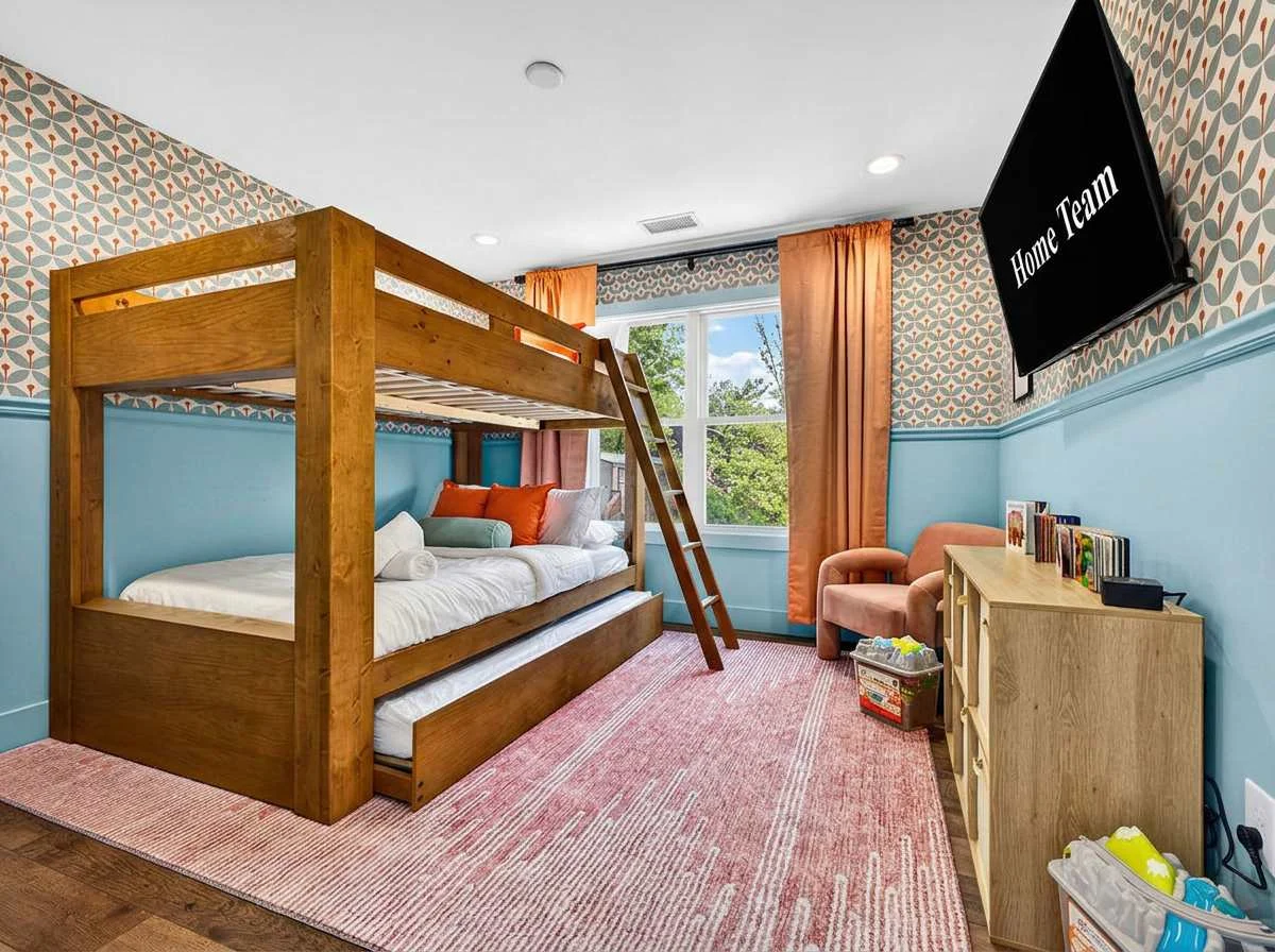 Bedroom image 1