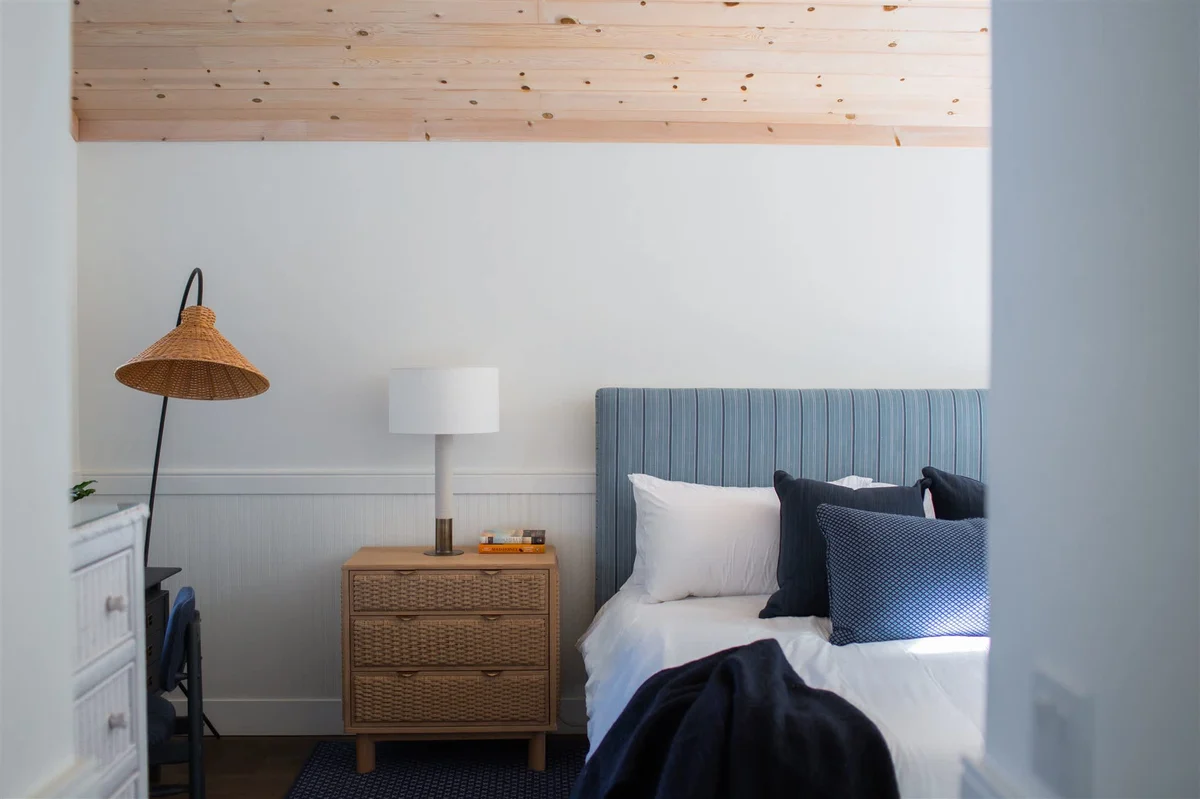 Bedroom image 1