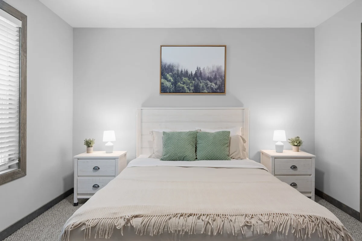 Bedroom image 1