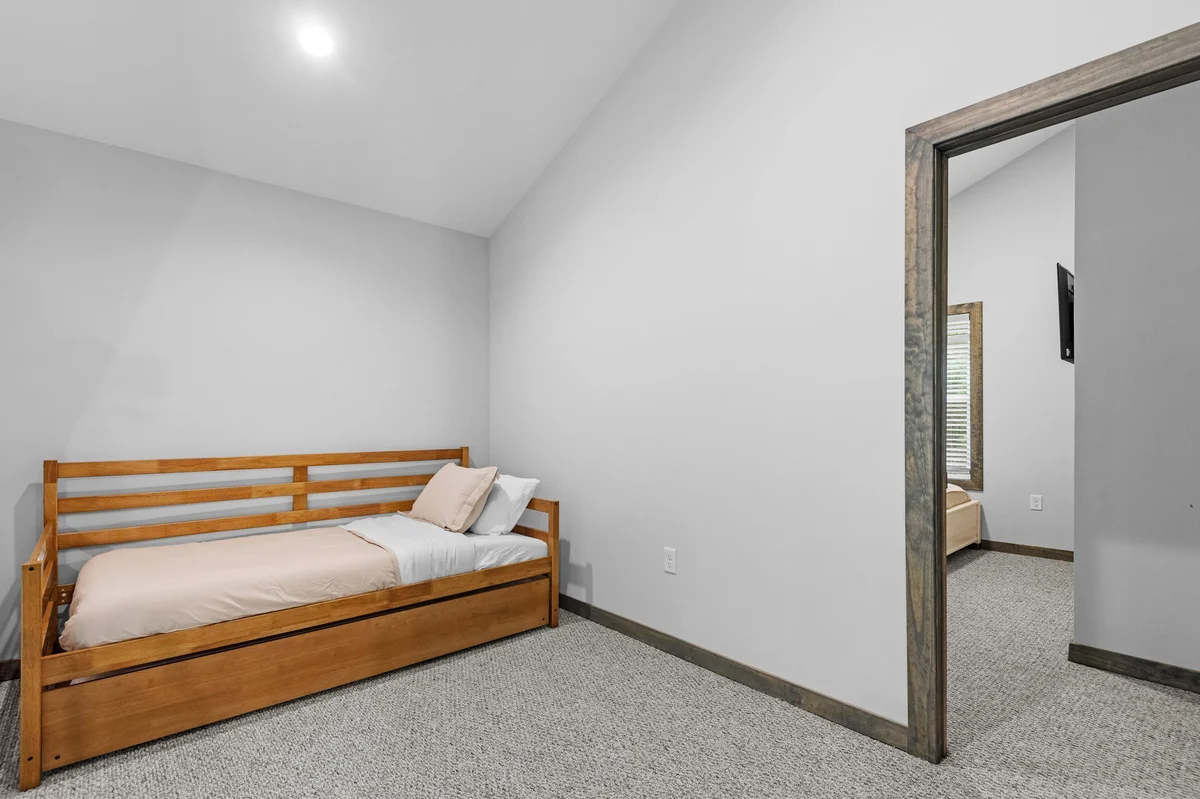 Bedroom image 1