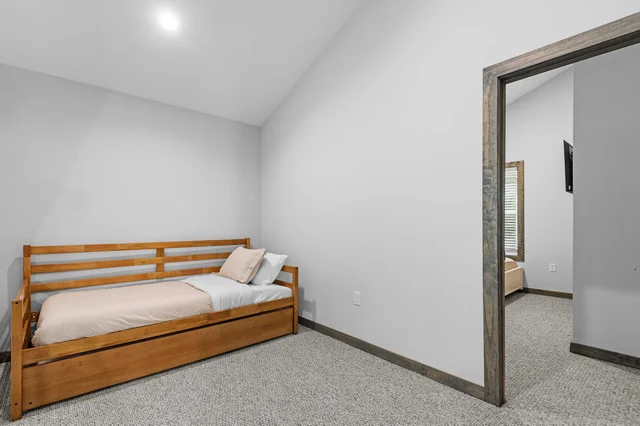 Bedroom image 1