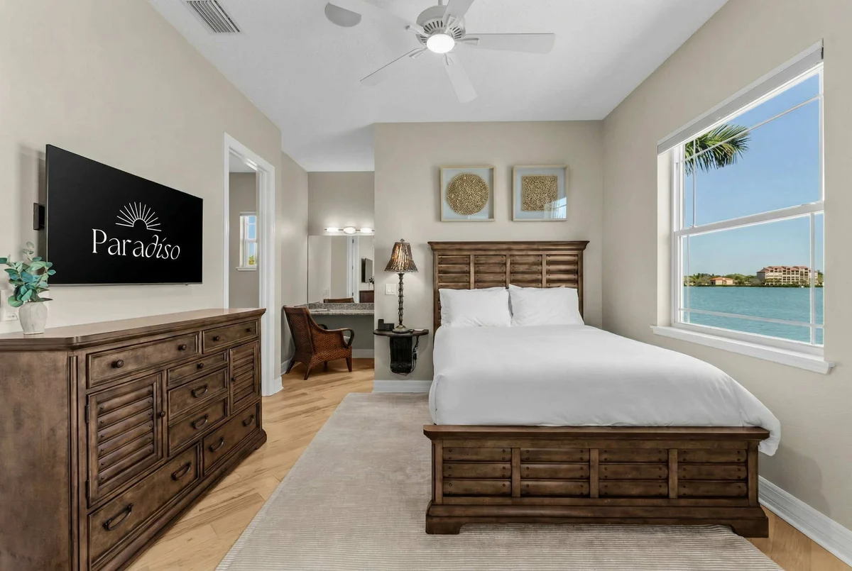 Bedroom image 1