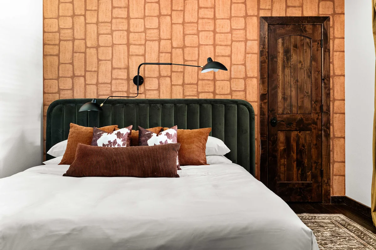 Bedroom image 1
