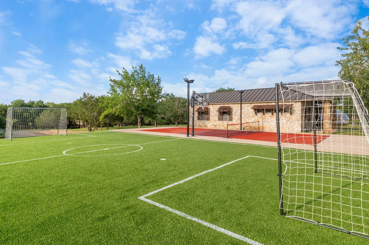 Home in Dripping Springs property photo 3