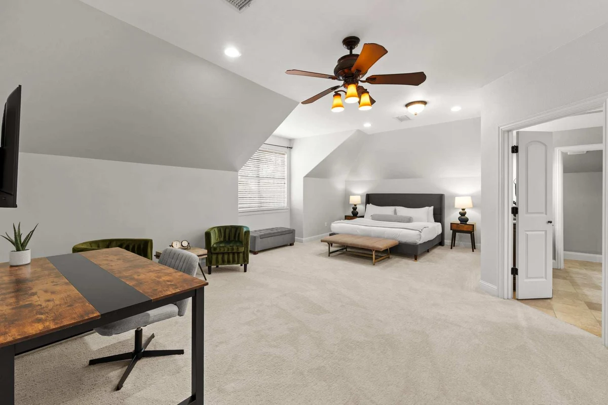 Bedroom image 1