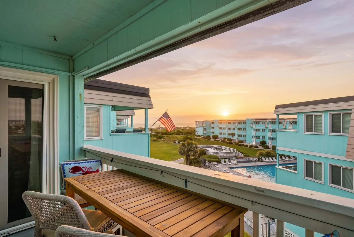 Apartment in Atlantic Beach property photo 3