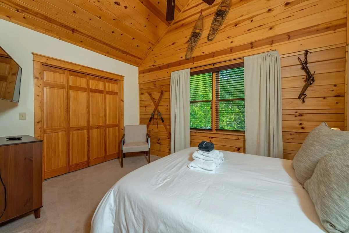Bedroom image 1