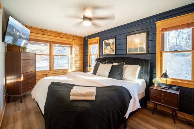 Bedroom image 1