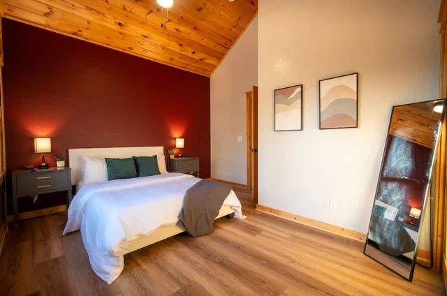 Bedroom image 1