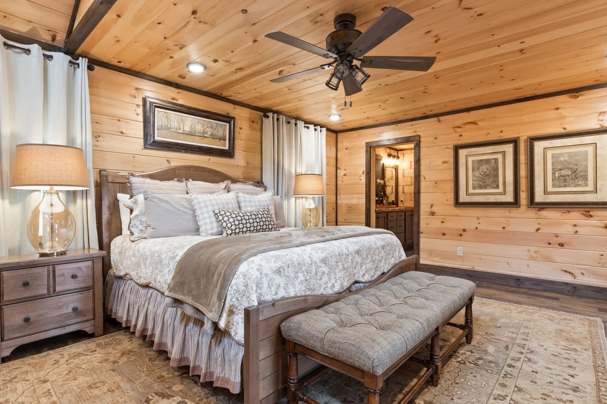 Bedroom image 1